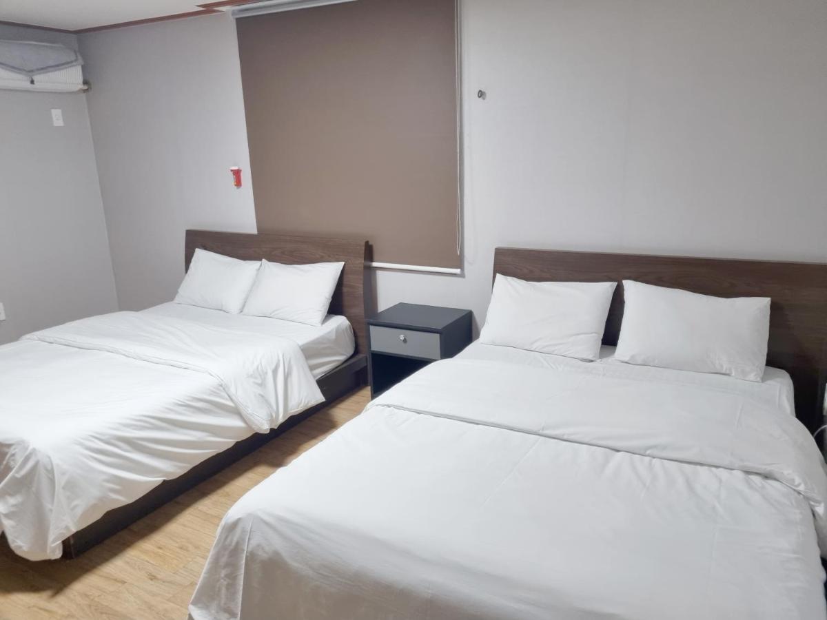 Charlie Hotel Csedzsu Kültér fotó