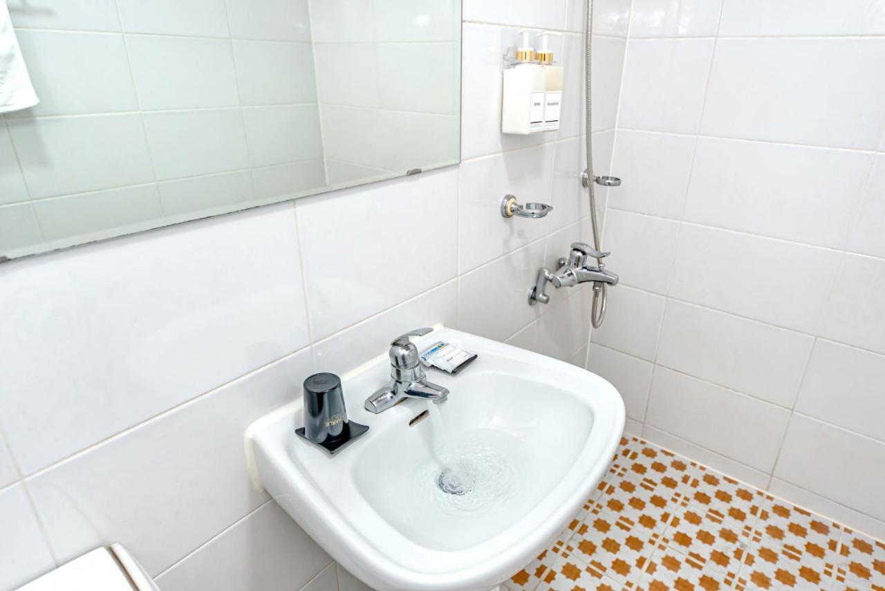 Charlie Hotel Csedzsu Kültér fotó