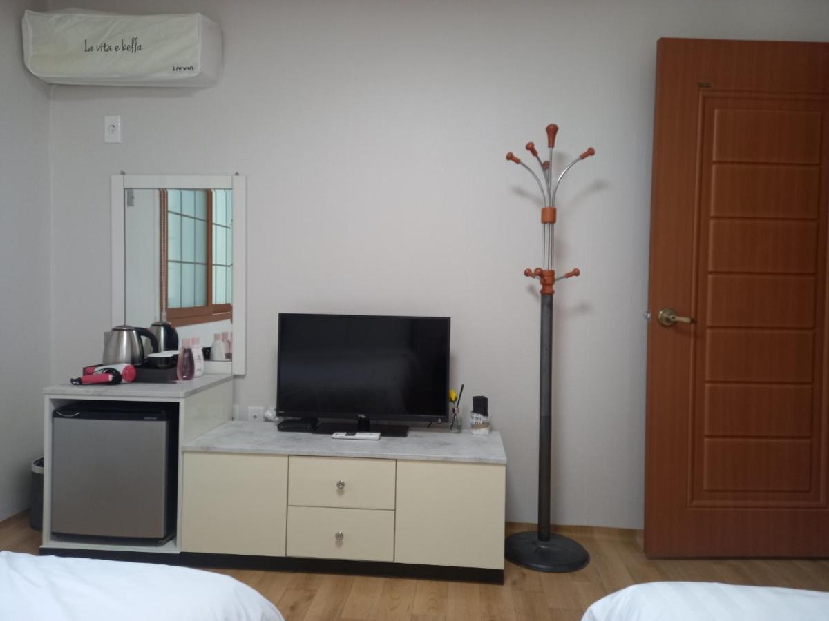 Charlie Hotel Csedzsu Kültér fotó